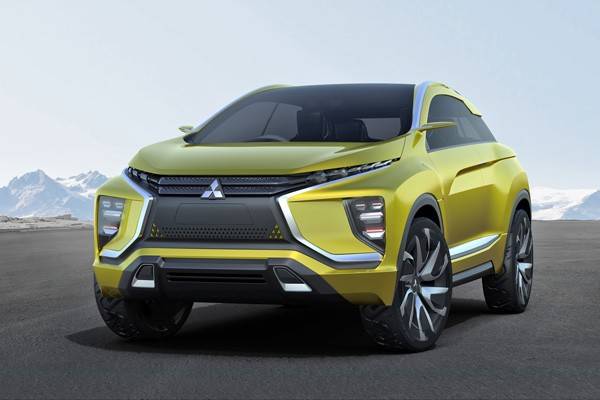 ツインモーター4WDシステムや次世代バッテリー、自動運転技術を搭載したコンセプトカー「MITSUBISHI eX Concept」