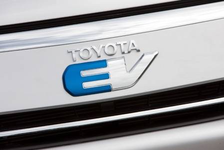 トヨタRAV4 EVの画像