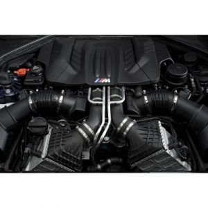 BMW・M6エンジン画像