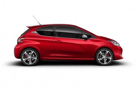 プジョー 208GTi サイドビュー