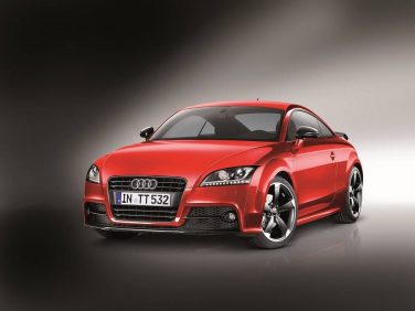Audi TT Coup S line competition/Farbe: Misanorot