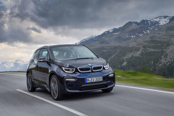 BMW 新型「BMW i3」を発売