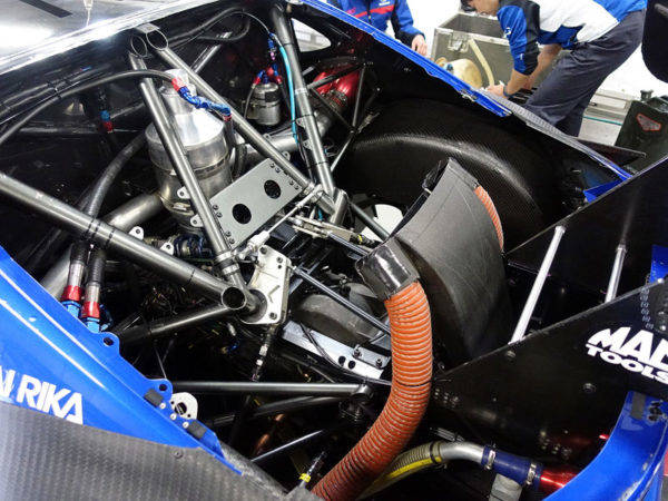 スバル　BRZ GT300マシン　シェイクダウン　フレーム　サスペンション