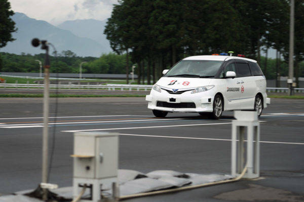 ブリヂストン タイヤ開発テスト 無人自動運転化