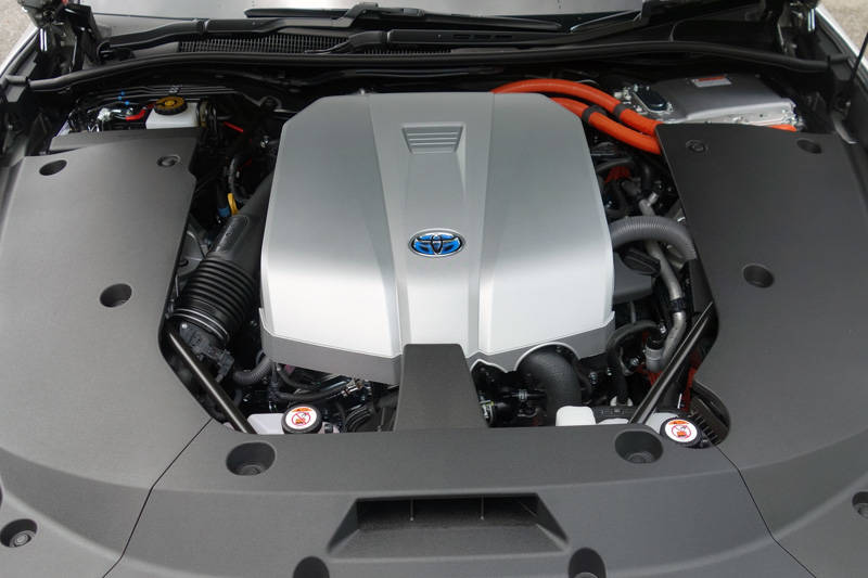 トヨタ　クラウン　公道試乗　Gエグゼクティブ　エンジンルーム　3.5L V6ハイブリッドパワーユニット