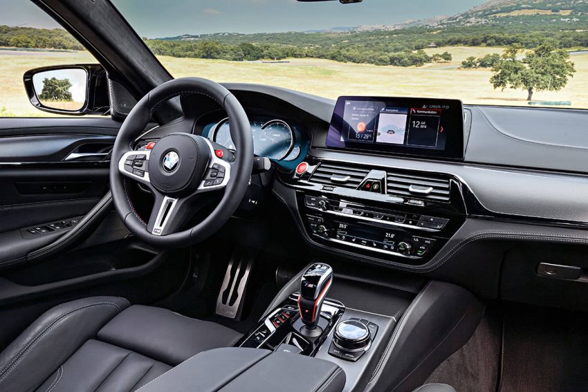 BMW、走行性能をより高めた新型「M5コンペティション」発表