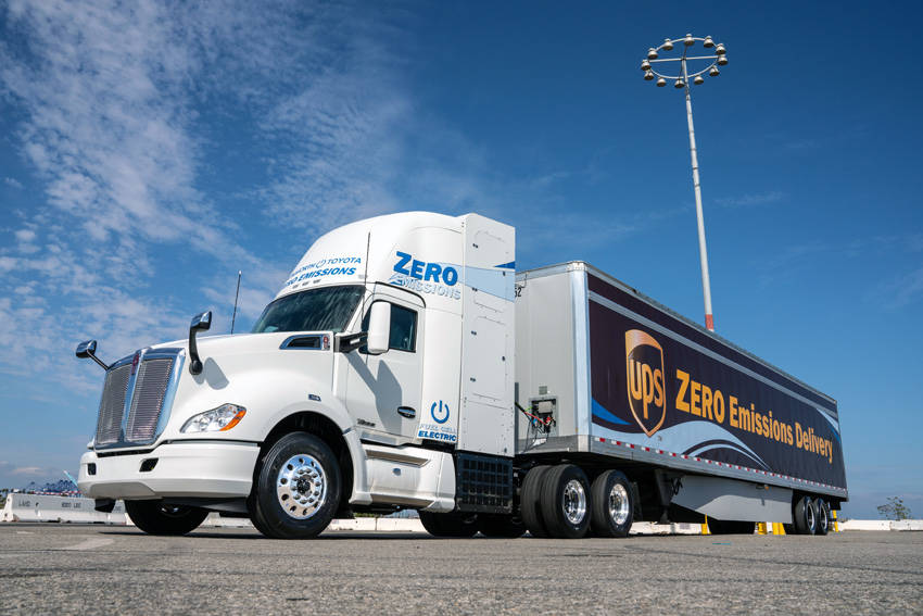 トヨタ 燃料電池搭載の大型トラックを北米で公開