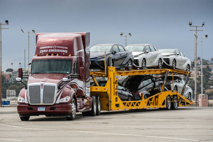 トヨタ 燃料電池搭載の大型トラックを北米で公開