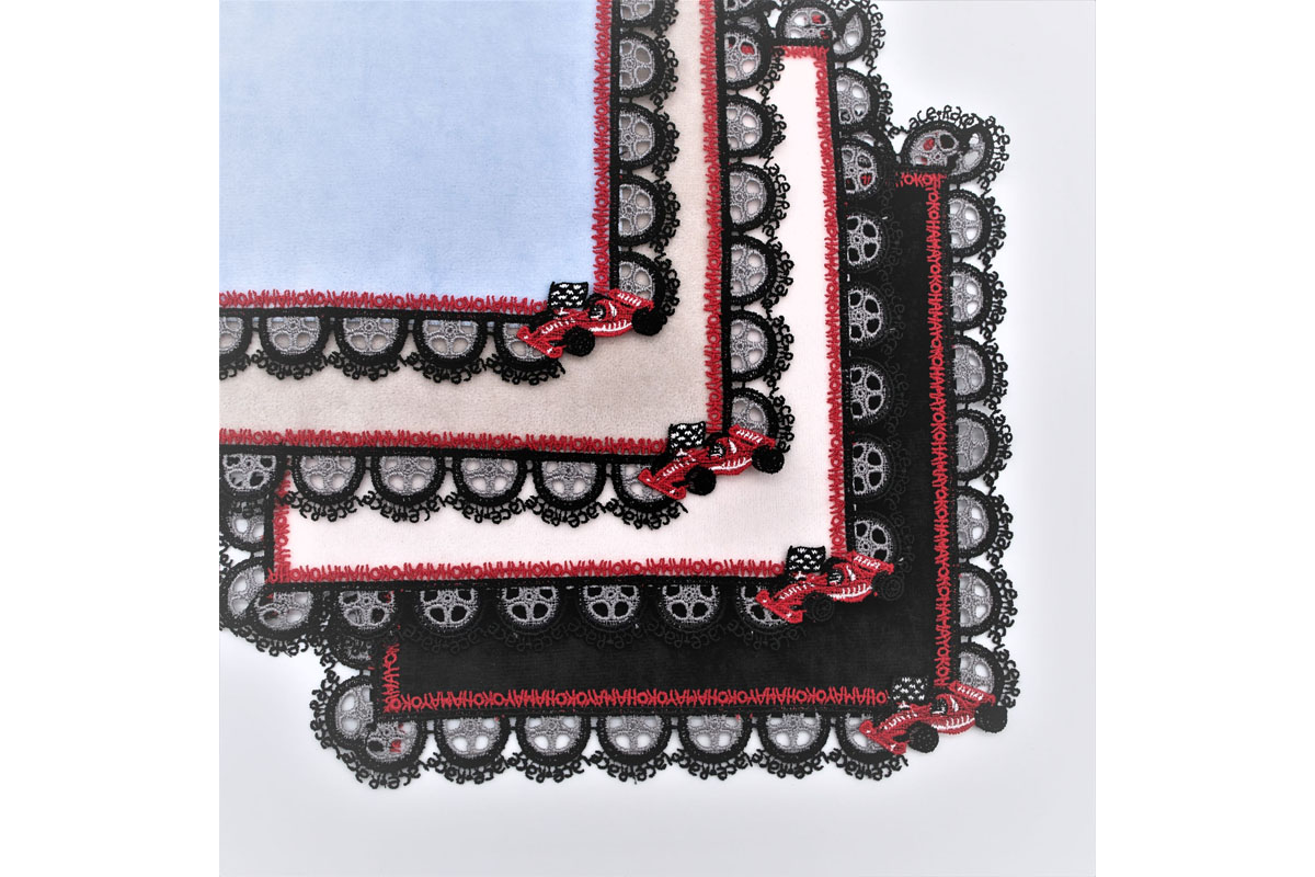 横浜ゴム　地元「近沢レース店」とコラボしたハンカチ「Lace」×「Race」なのだ！【東京オートサロン2026】