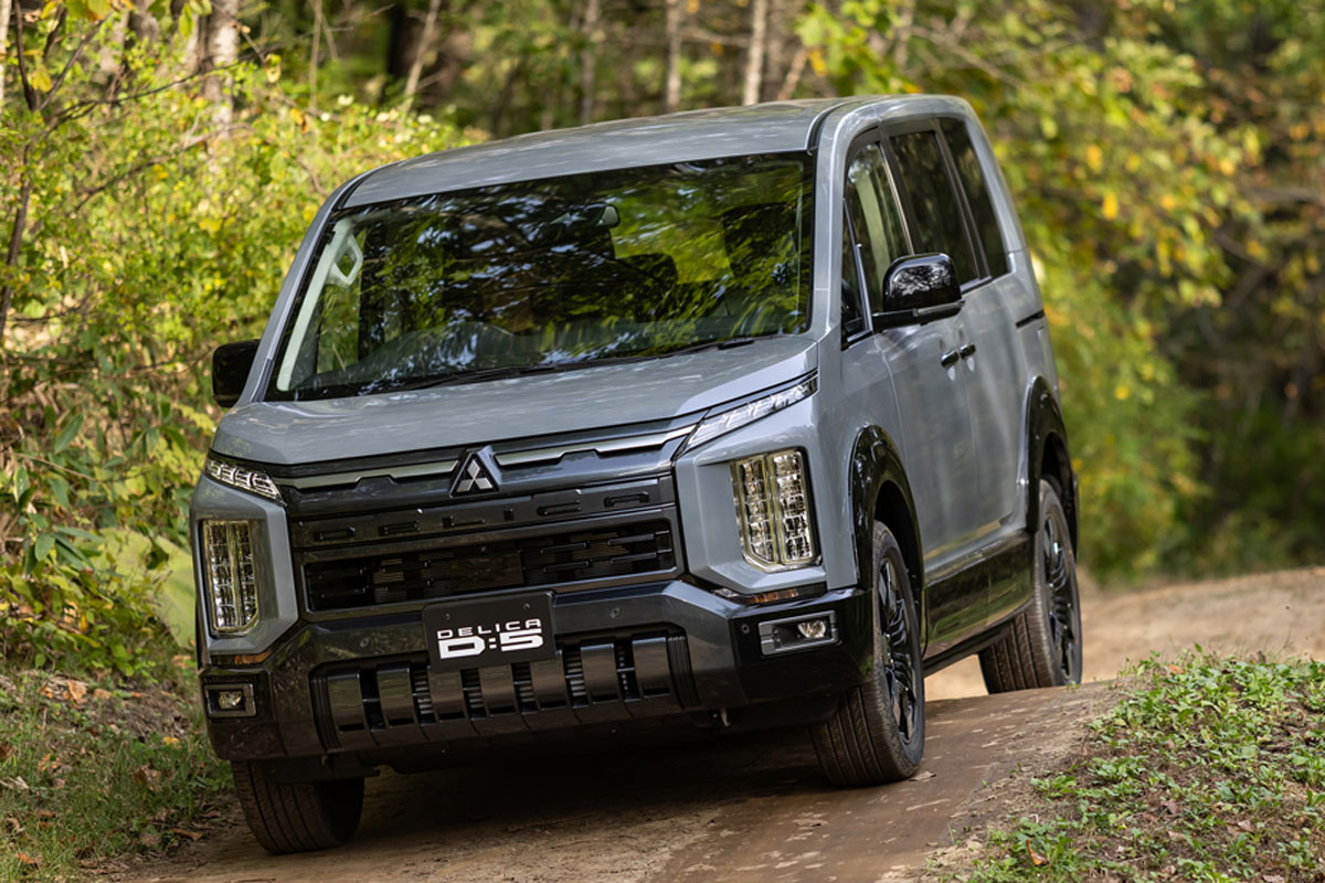 デリカD:5が19歳を迎えてもバカ売れ!!S-AWC搭載でマジのキング オブ オフローダーへ