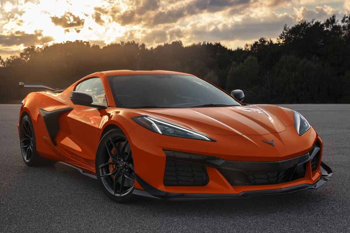 最強シボレーコルベット衝撃デビュー！Z06 Santorini Editionでファン熱狂の予感