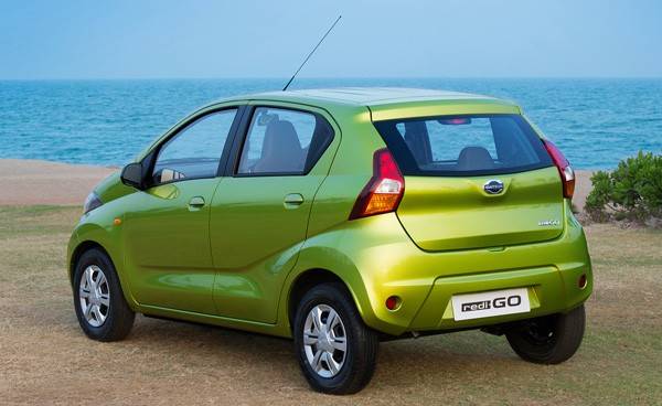 DATSUN_rediGO_02