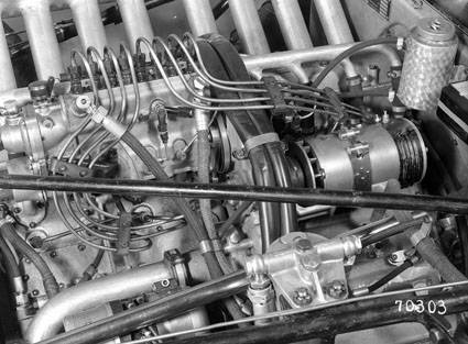 W196に搭載された2.5Lデスモドロミック･バルブ式エンジン