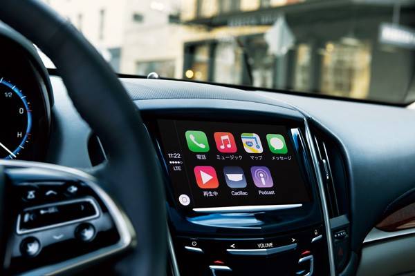 「Apple CarPlay」に対応したインフォテイメントシステム「CUE」