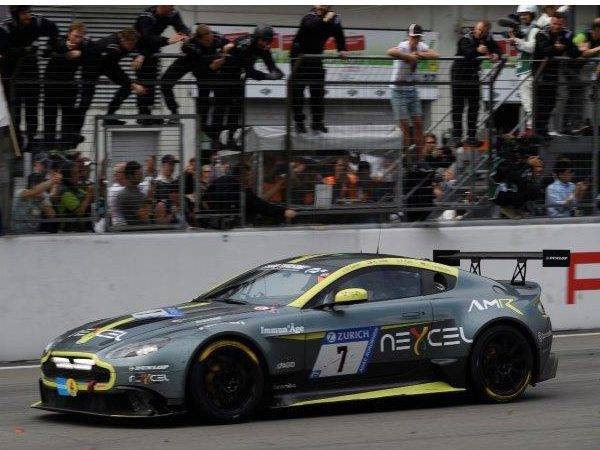 Vantage GT8がニュルブルクリンク24時間レースSP8クラスで優勝