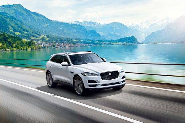F-PACE TROPHY EDITION