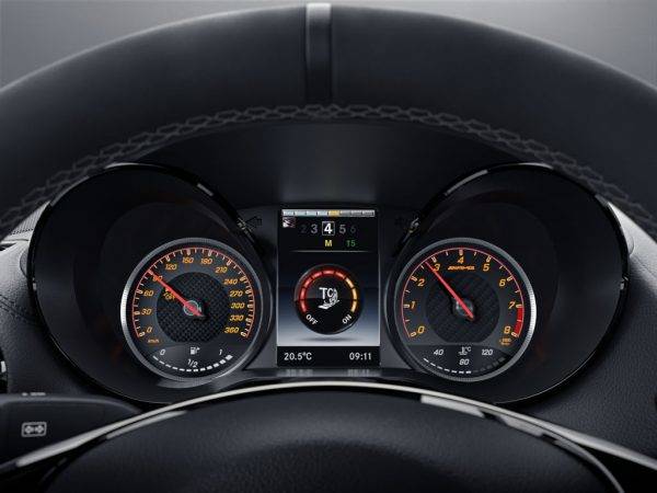 メルセデスAMG GT R AMGトラクションコントロール
