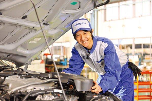 日産　夏休みファミリーイベント 日産自動車大学校