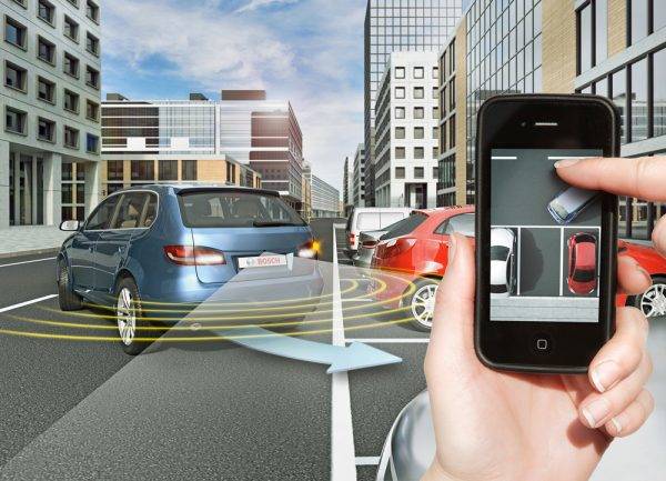 Bosch mobility experience 2017　スマホアプリで操作するパーキングアシストシステム