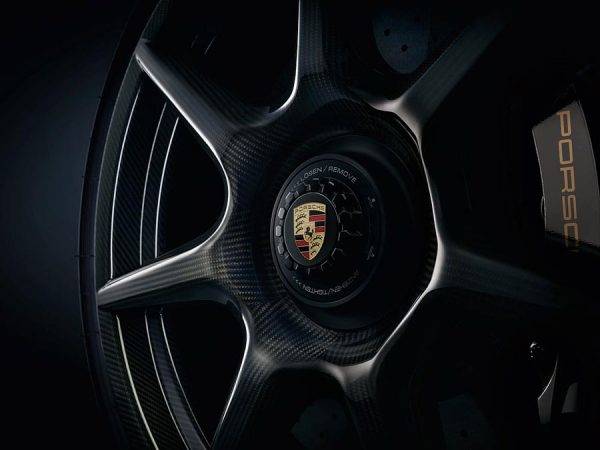 ポルシェ　911　ターボS　エクスクルーシヴ　ブレイデッドカーボンホイール