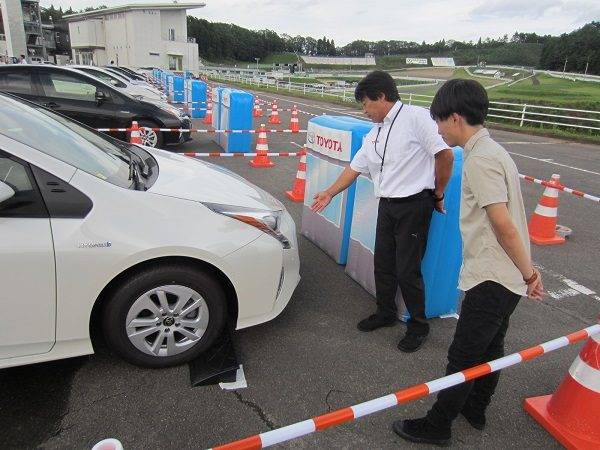 Toyota Safety SenseとICSの実験風景