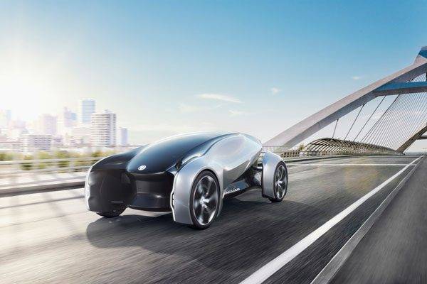 ジャガー　2040年以降を見据えたコンセプトカー「FUTURE-TYPE」　走行イメージ