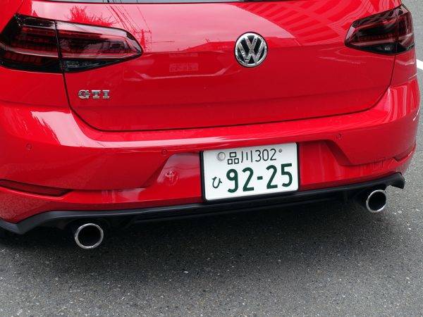 VW ゴルフGTI　試乗　GTI専用マフラー