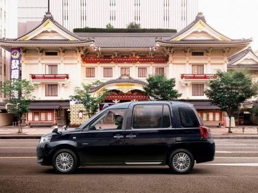 【東京モーターショー2017】トヨタ、「おもてなしの心」を反映した、様々な人に優しい次世代タクシー、JPN TAXIを発売