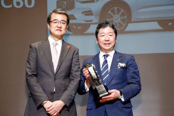 ボルボ　XC60　日本カー・オブ・ザ・イヤー受賞　授賞式